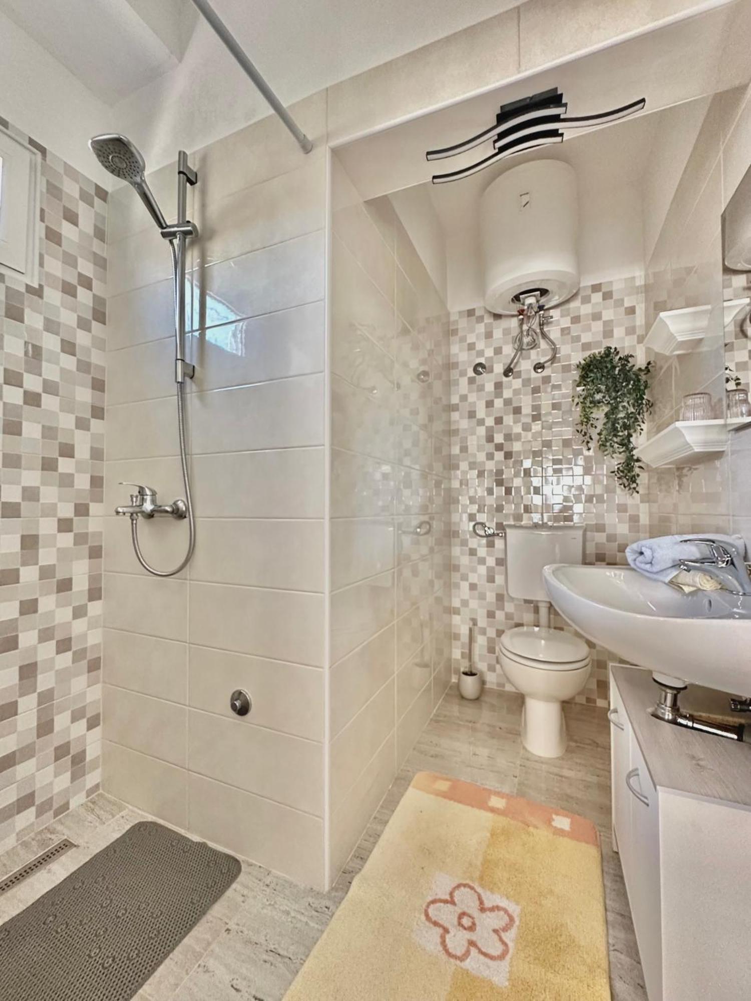 Apartments Hajl 크르크 외부 사진