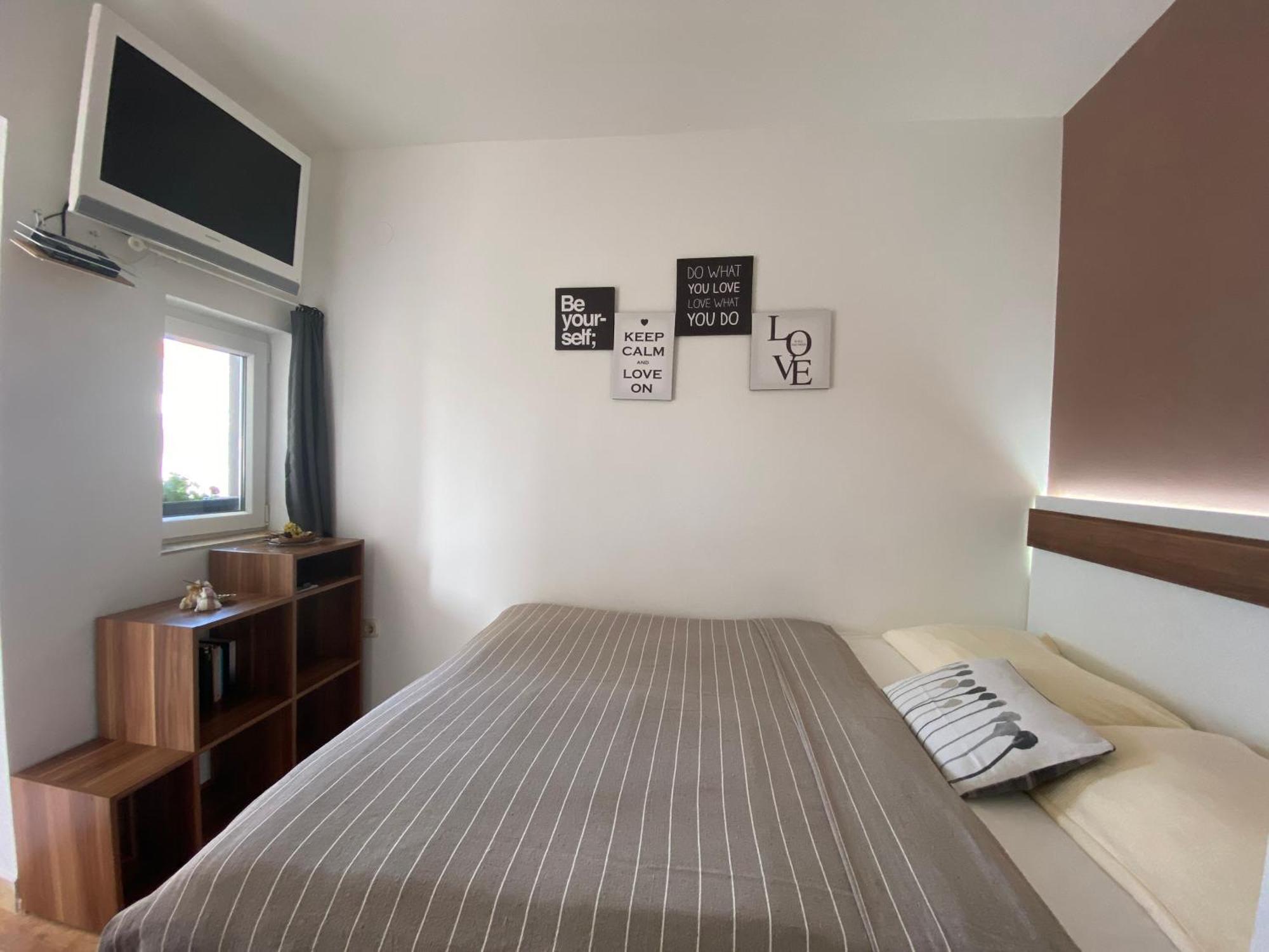 Apartments Hajl 크르크 외부 사진