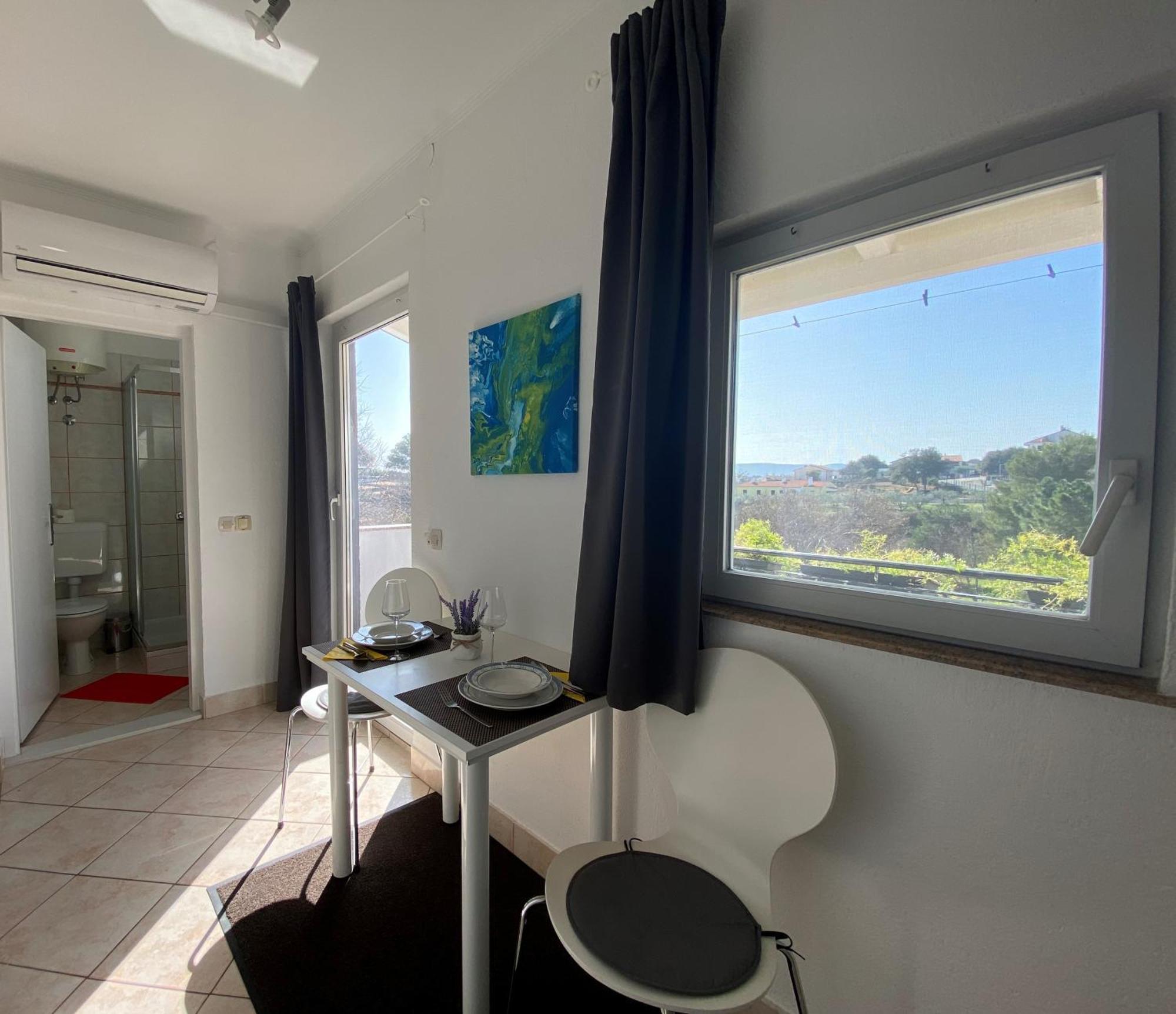 Apartments Hajl 크르크 외부 사진