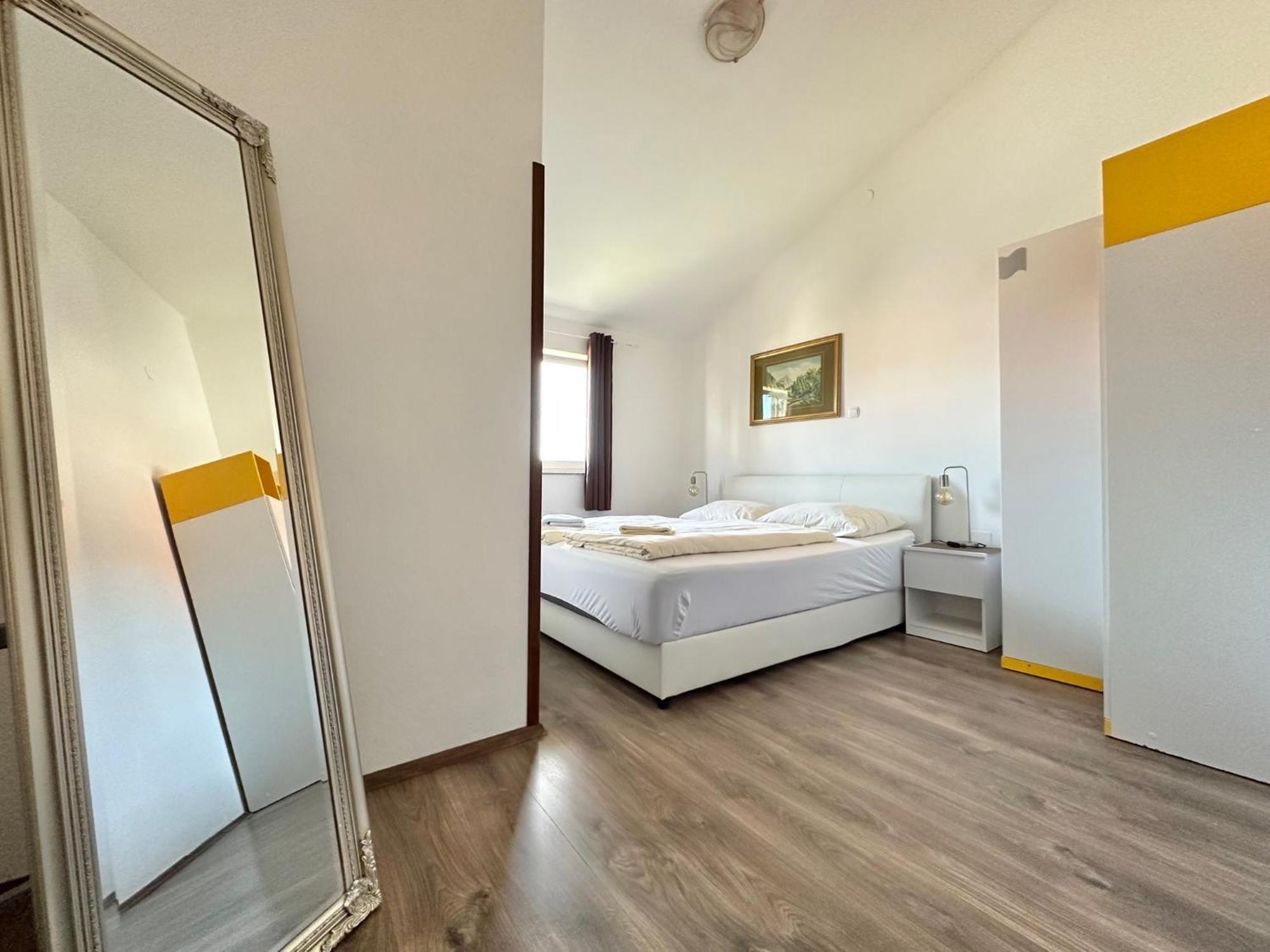 Apartments Hajl 크르크 외부 사진
