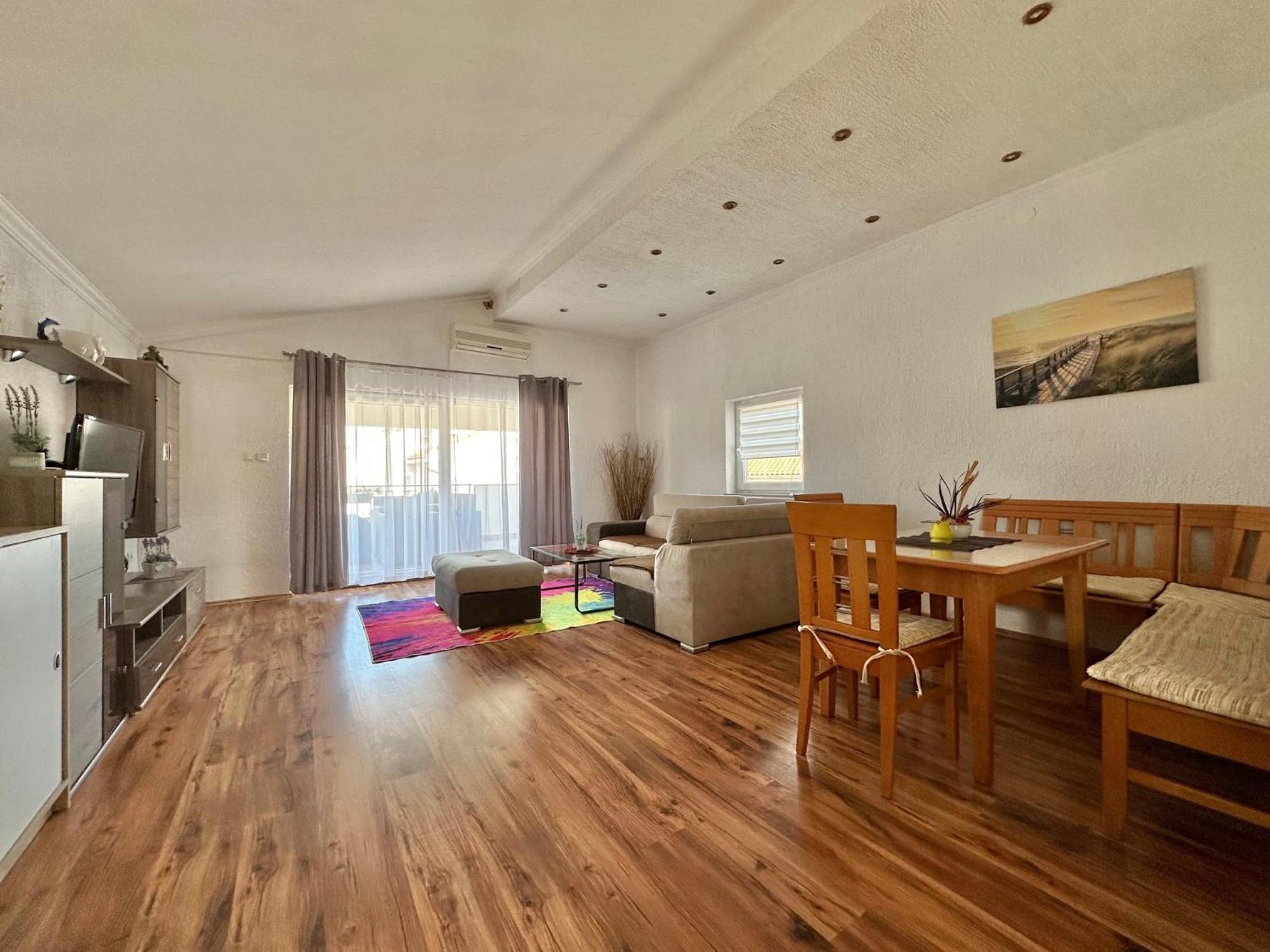 Apartments Hajl 크르크 외부 사진