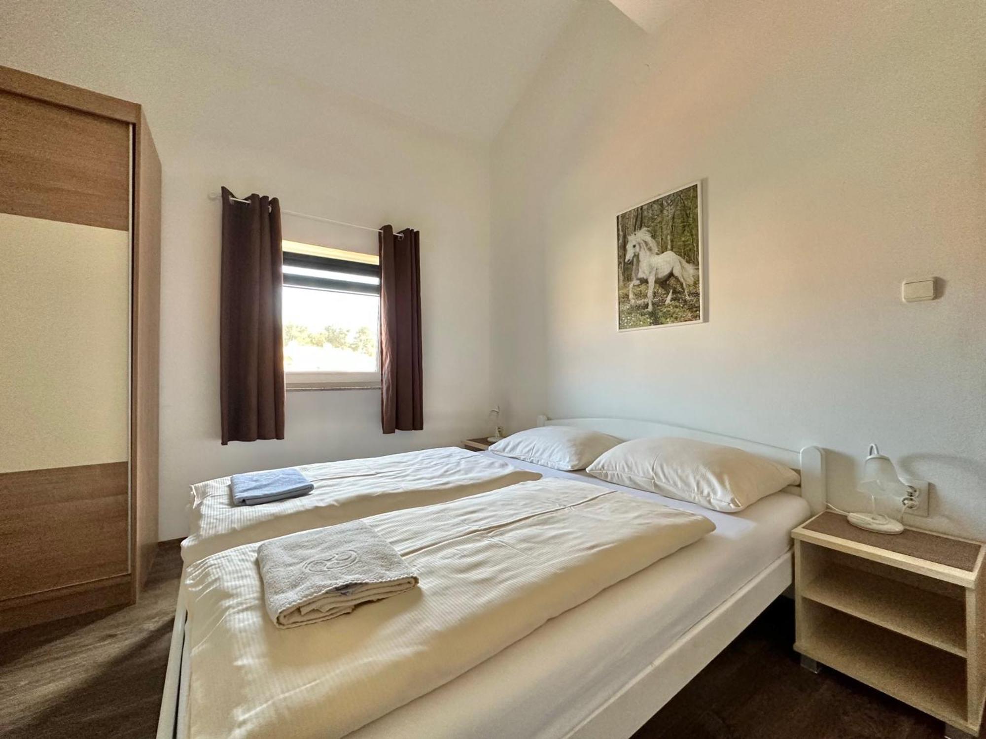 Apartments Hajl 크르크 외부 사진