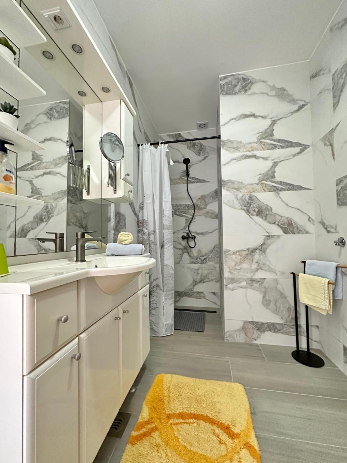 Apartments Hajl 크르크 외부 사진