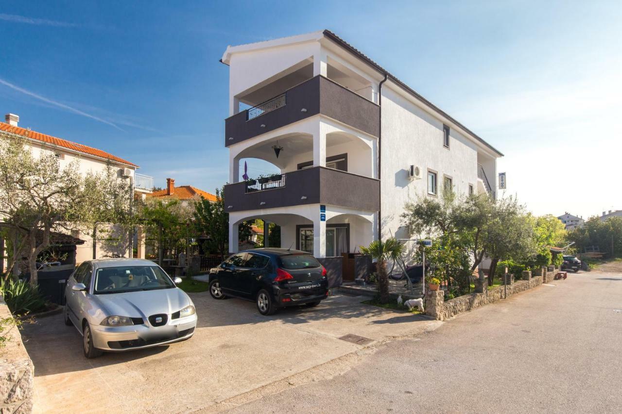 Apartments Hajl 크르크 외부 사진
