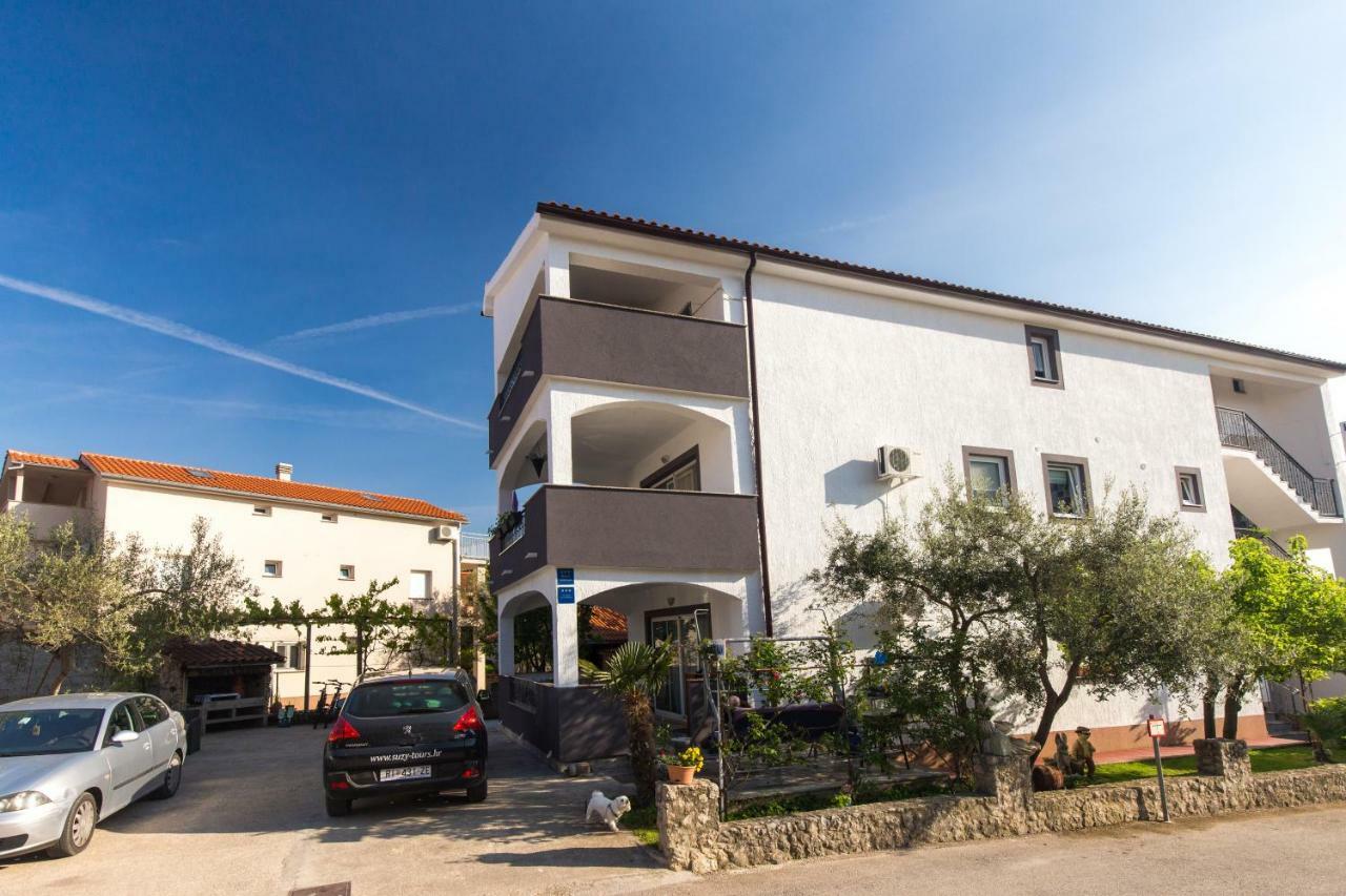 Apartments Hajl 크르크 외부 사진